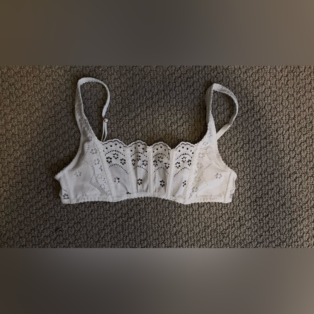 Savage X Fenty White Eyelet Lace Bralette with Scalloped Trim